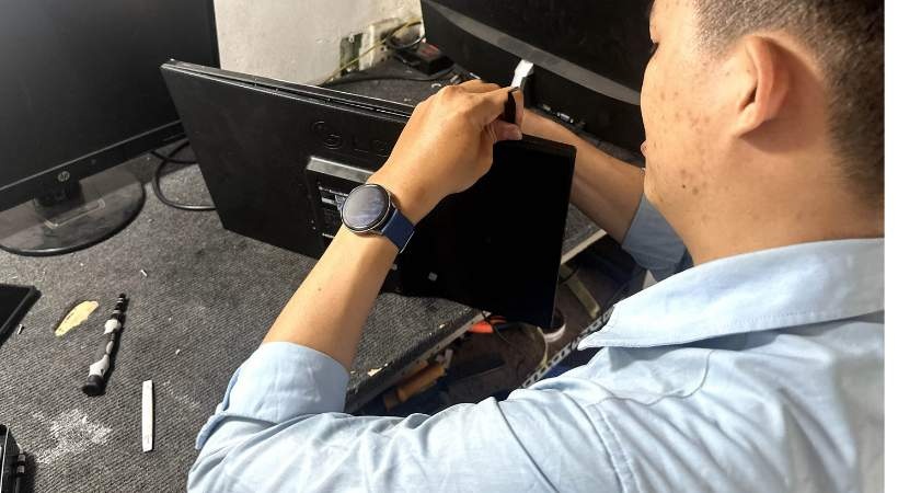vệ sinh laptop quận tân bình