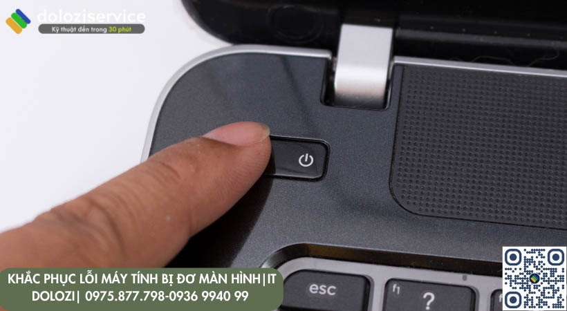 Khởi động nút nguồn