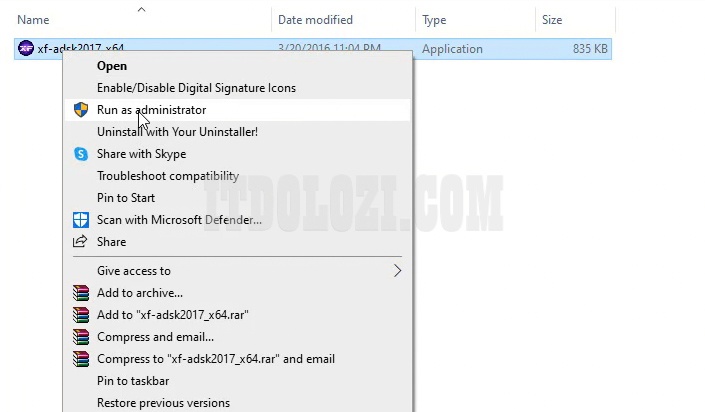 Chạy phần mềm kích hoạt với quyền Admin