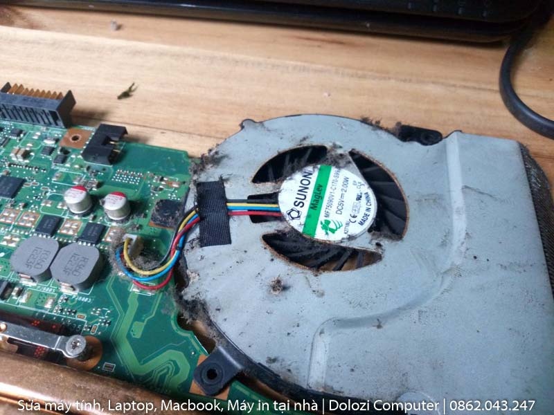 vệ sinh laptop giá rẻ tận nhà