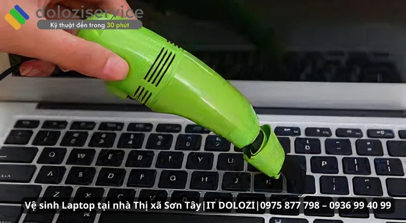 Quy trình vệ sinh laptop chuyên nghiệp tại Dolozi