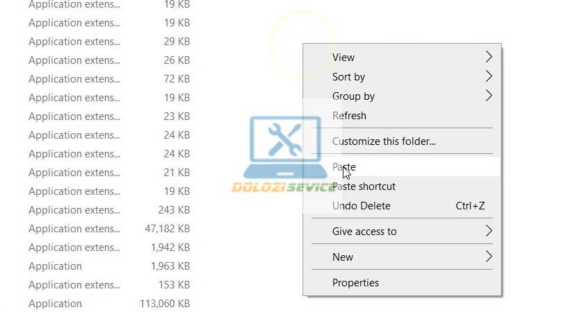 Dán file vào thư mục