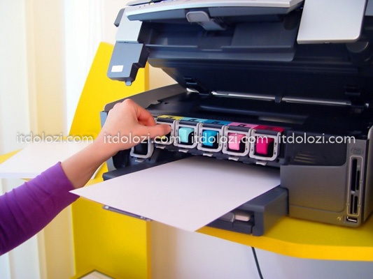 Nạp mực máy in giúp tiết kiệm chi phí cho doanh nghiệp tại Tân Phú